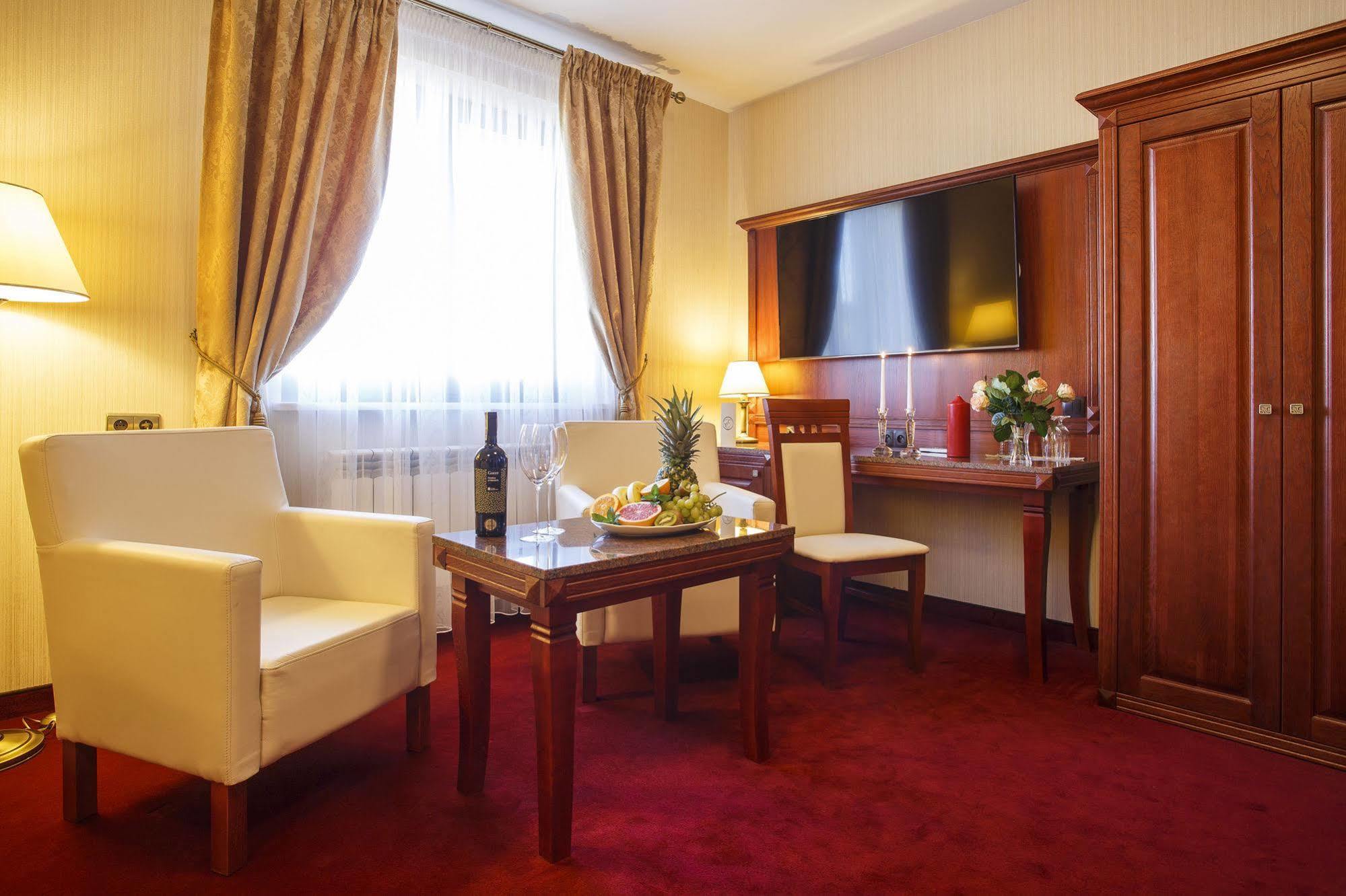 Hotel Etiuda Люблін Екстер'єр фото